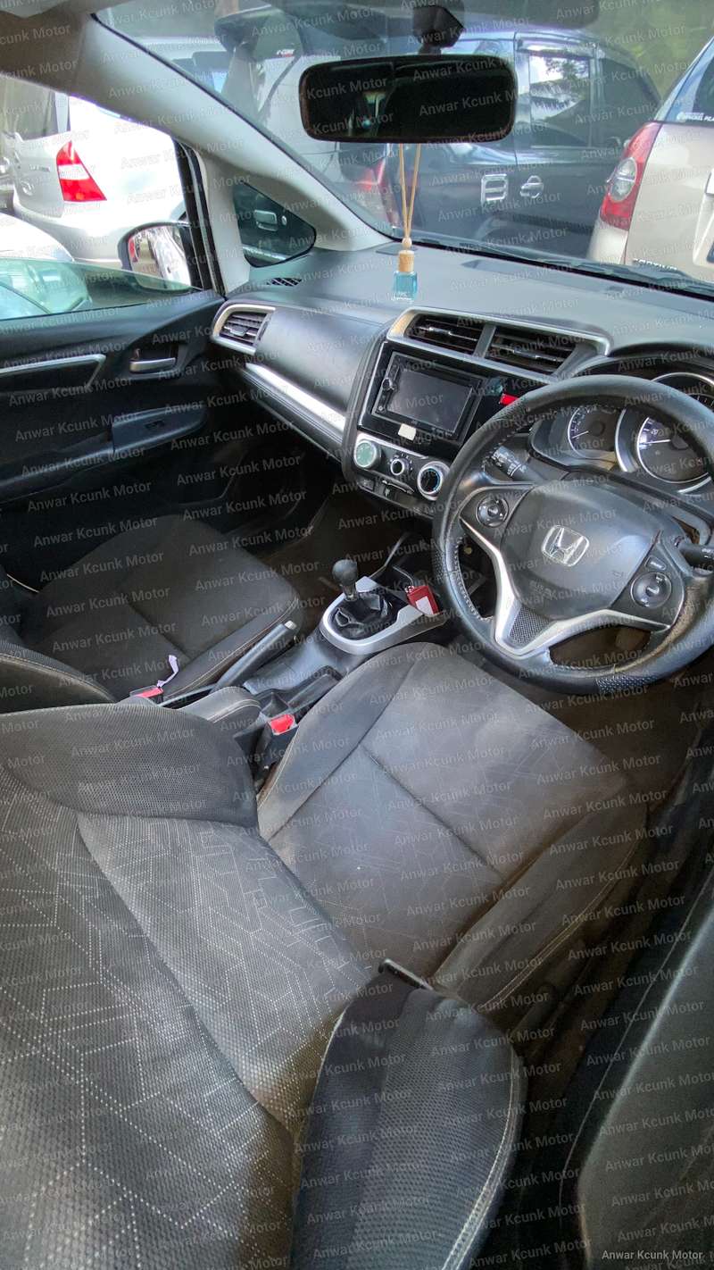 Honda Jazz RS - 2
