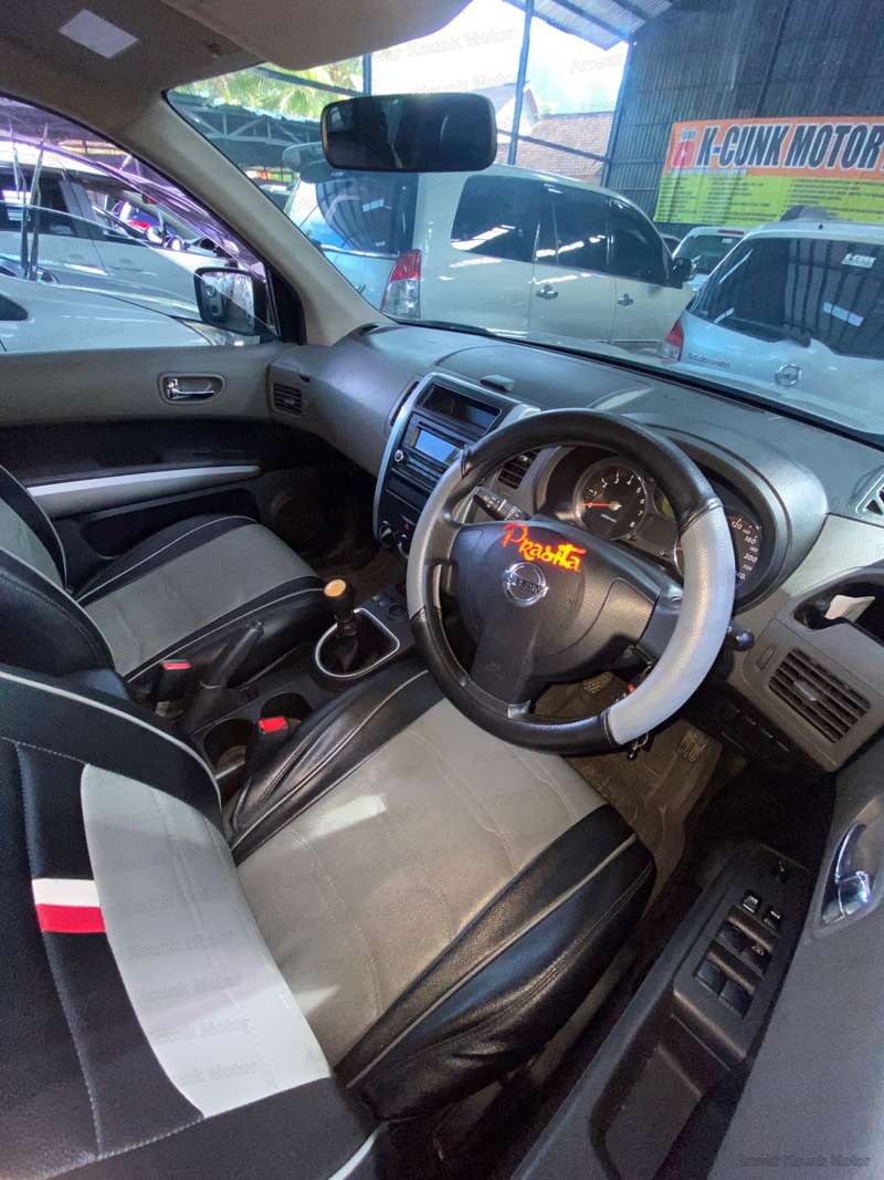 Nissan X-Trail - 2
