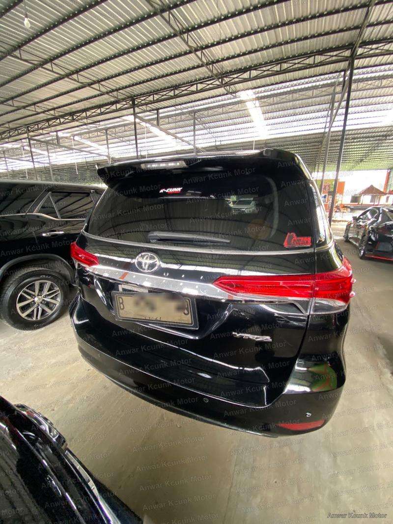 Toyota Fortuner - 4