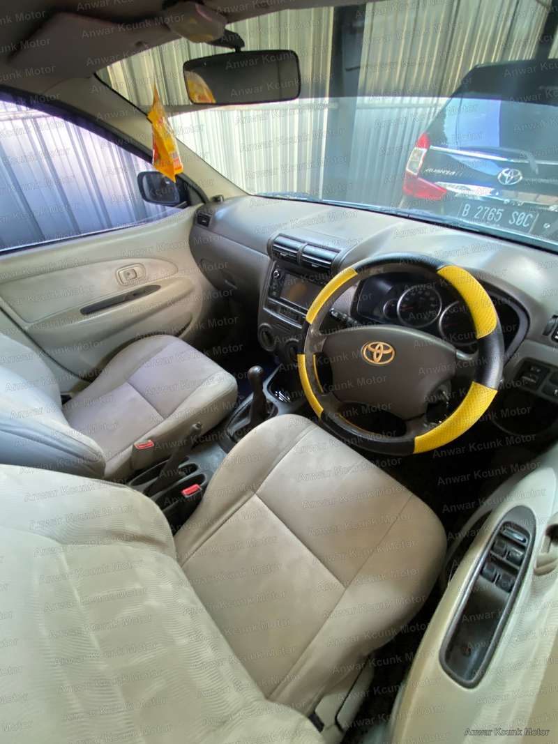 Toyota Avanza - 2