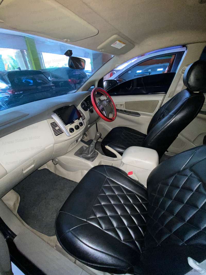 Toyota Kijang Innova - 2