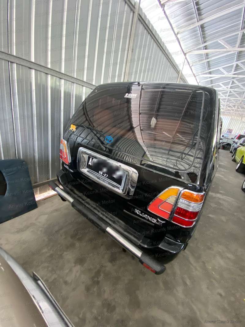 Toyota Kijang LGX 1.8 EFI - 4