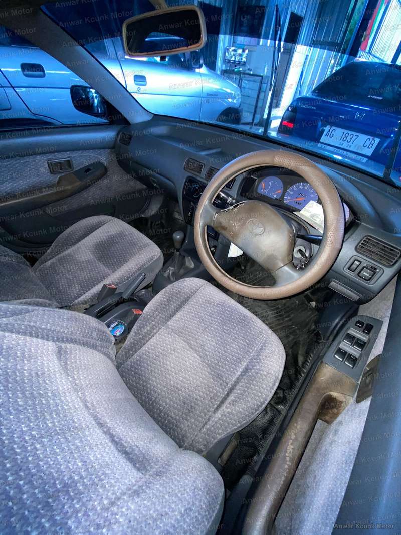 Toyota Soluna - 2