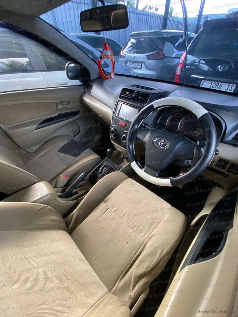 Toyota Avanza - 2