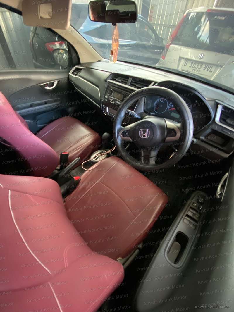 Honda Brio - 2