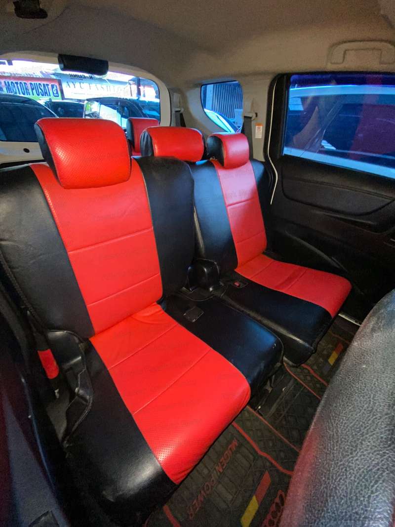 Toyota Sienta - 3