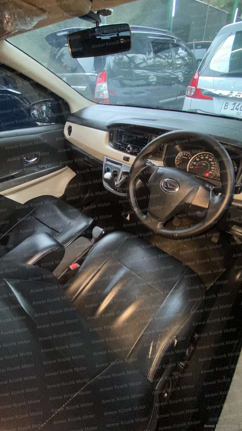 Daihatsu Sigra R - 2