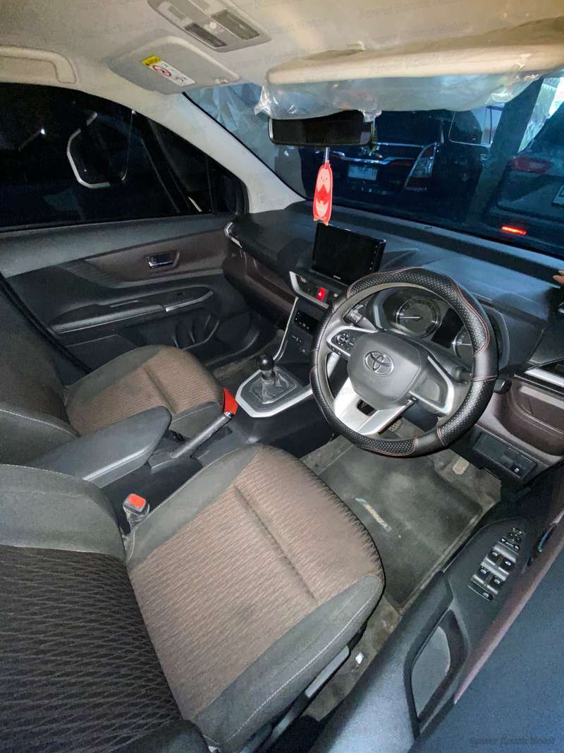 Toyota Avanza G - 2