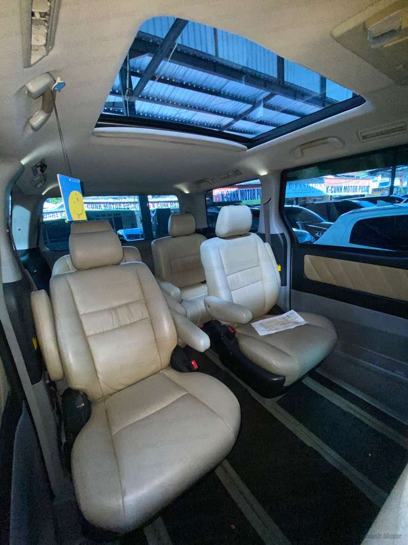 Toyota Alphard - 3