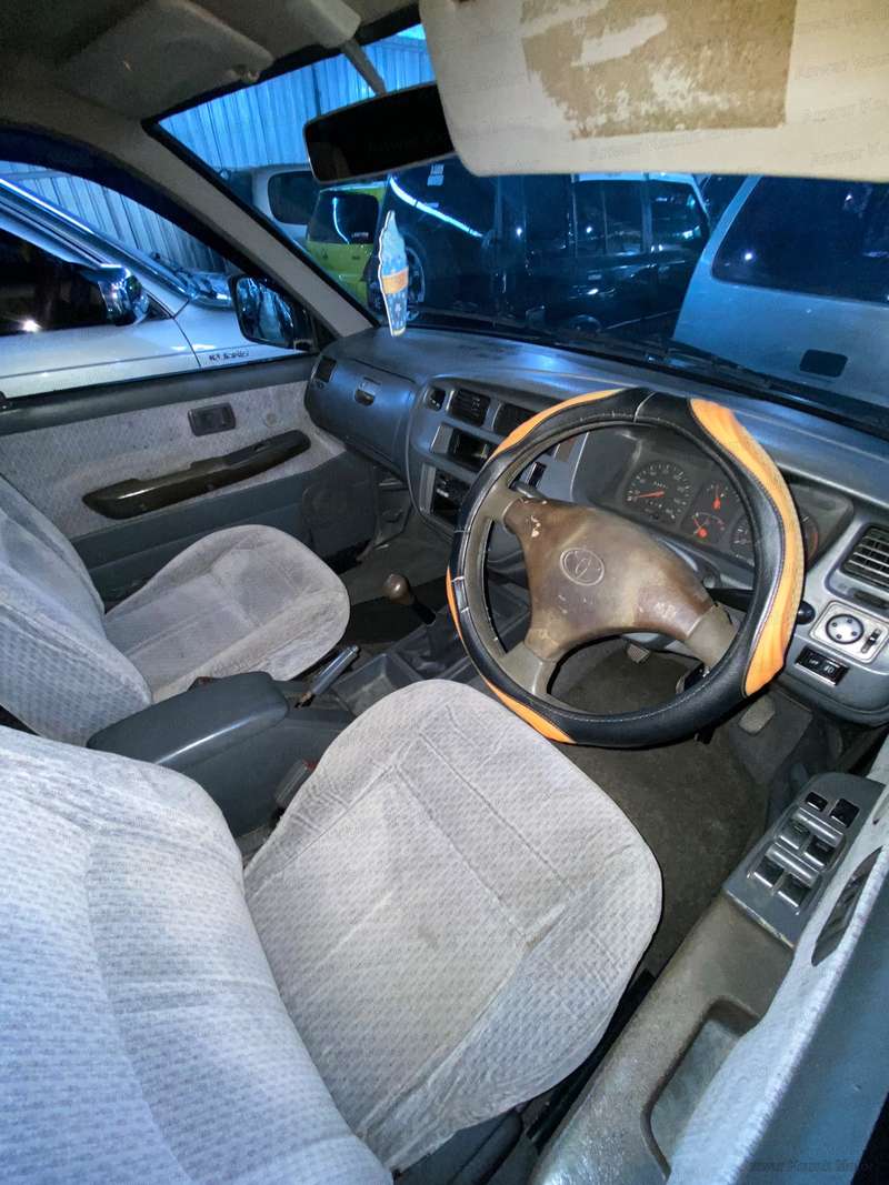 Toyota Kijang LSX - 2
