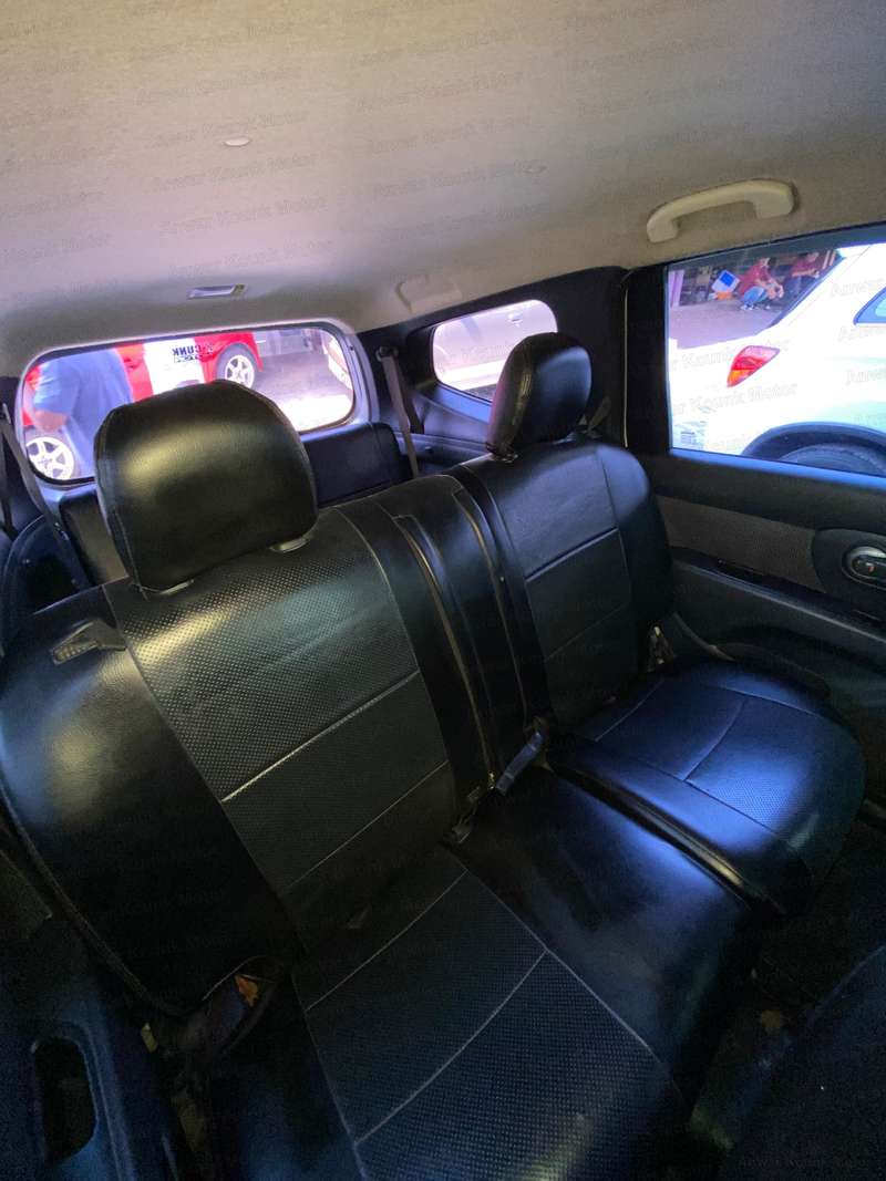Nissan Grand Livina - 3