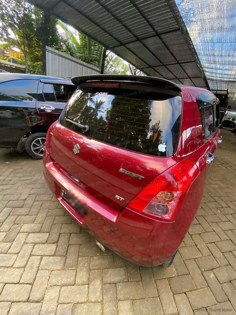Suzuki Swift - 4