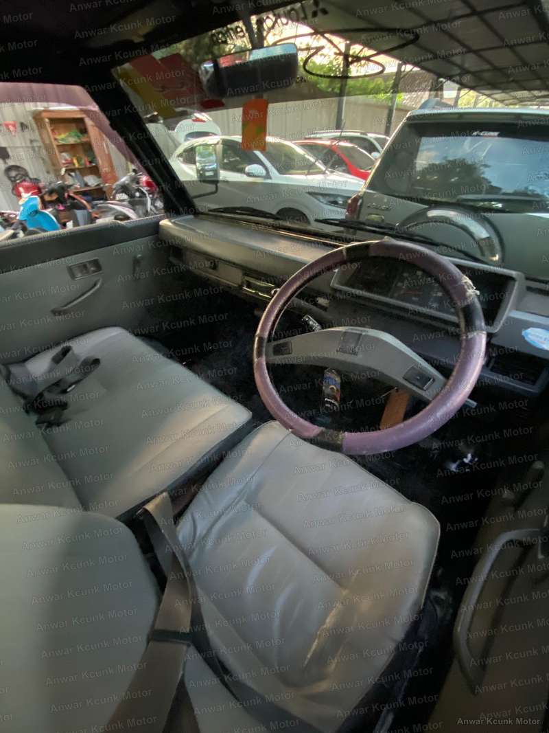 Mitsubishi L300 - 3