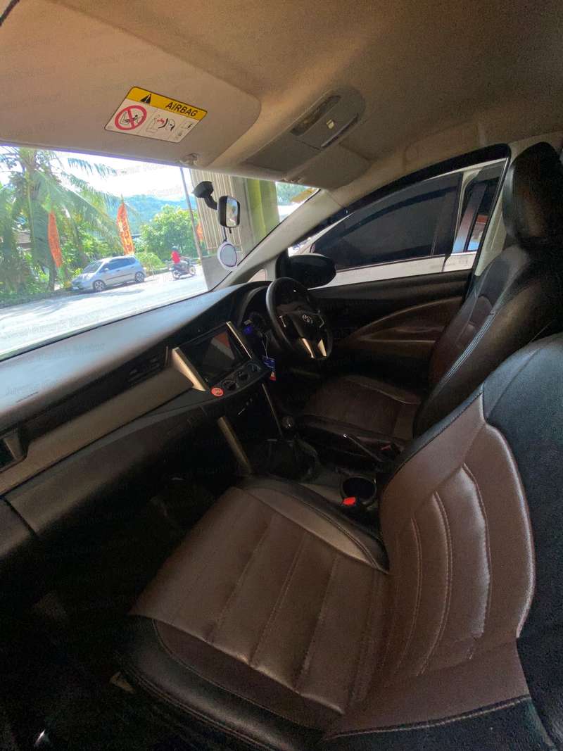 Toyota Innova - 2