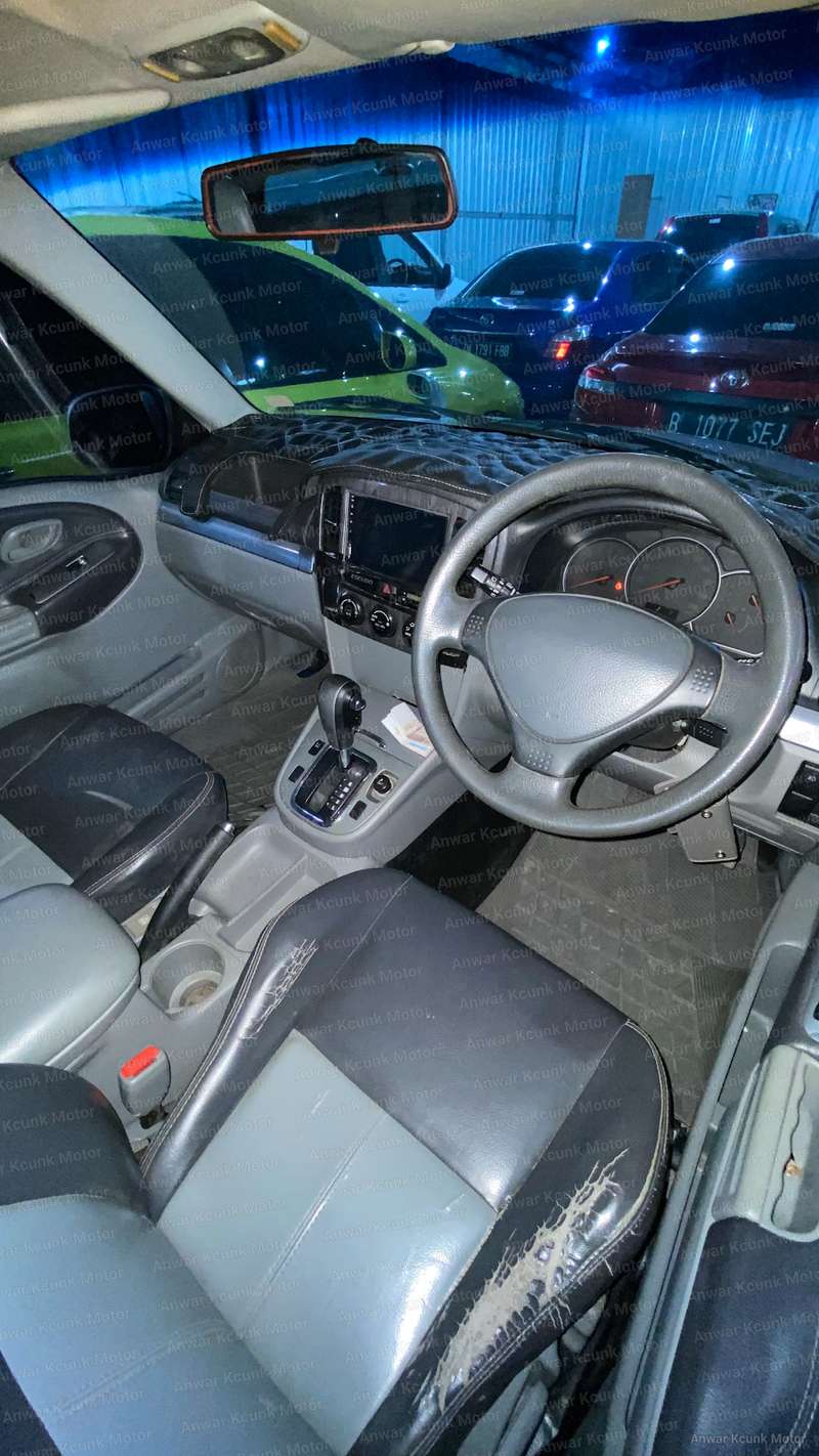 Suzuki Escudo - 2