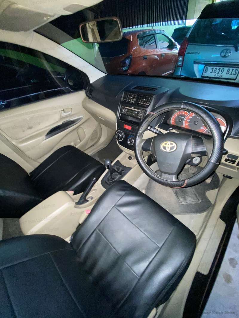 Toyota Avanza - 2