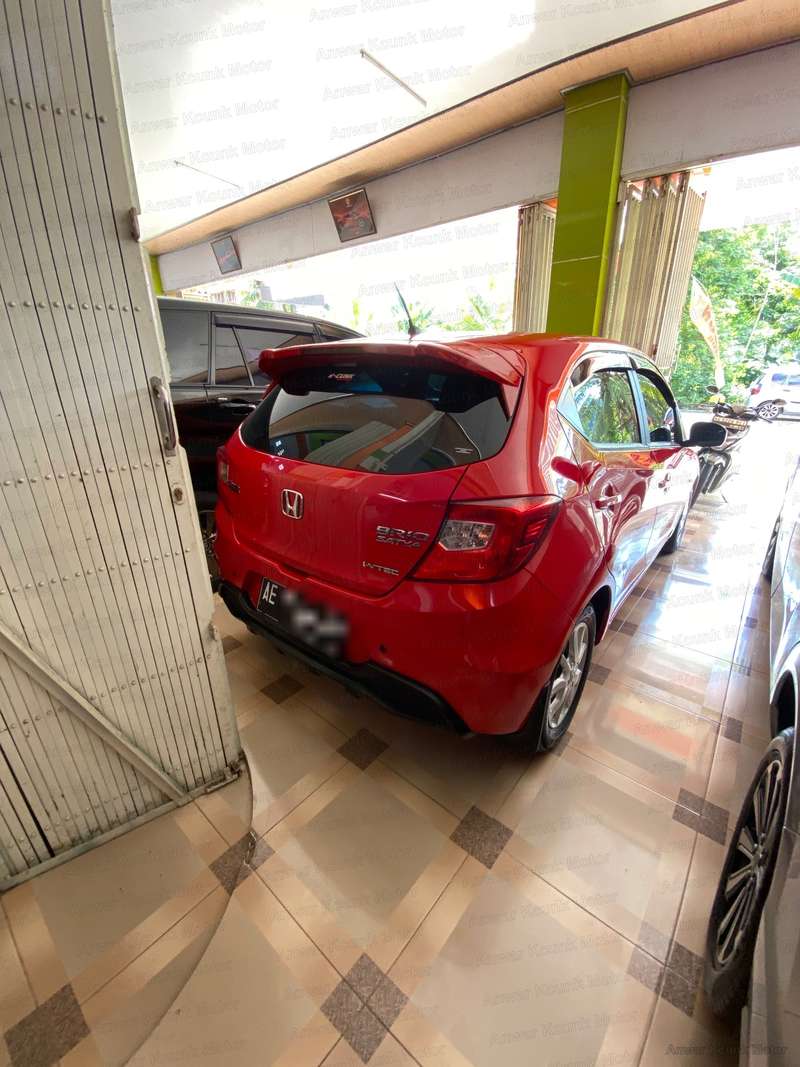 Honda Brio - 4