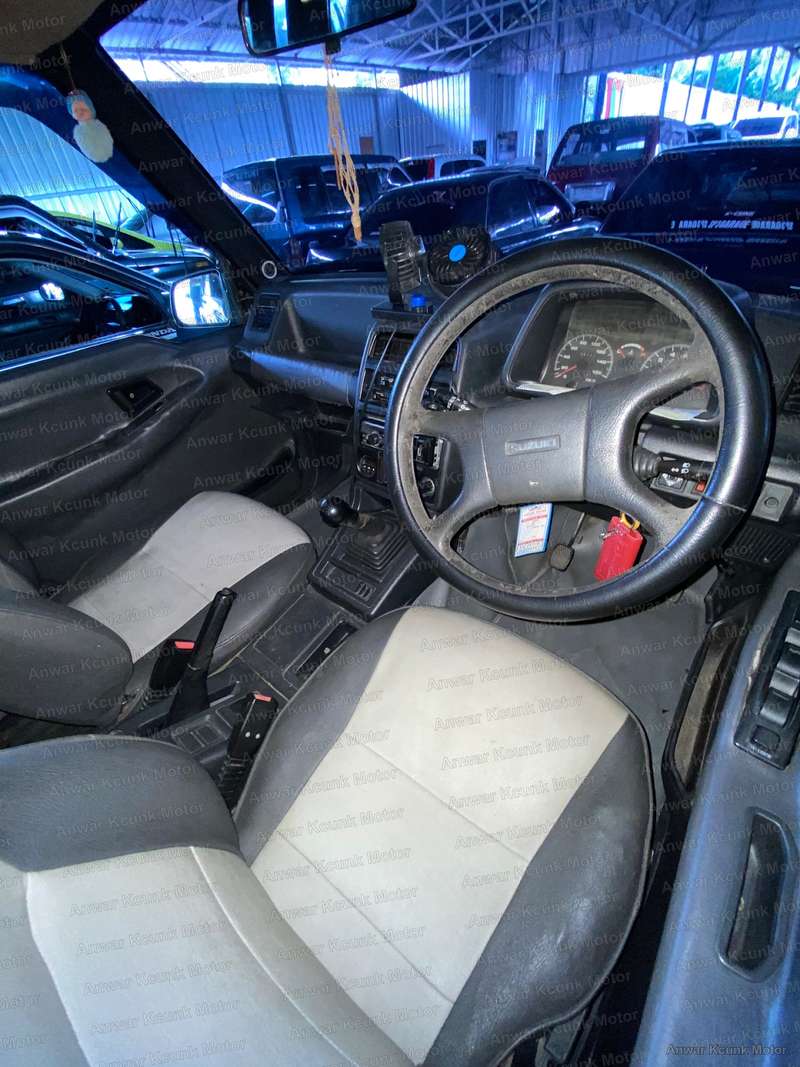 Suzuki Escudo - 2