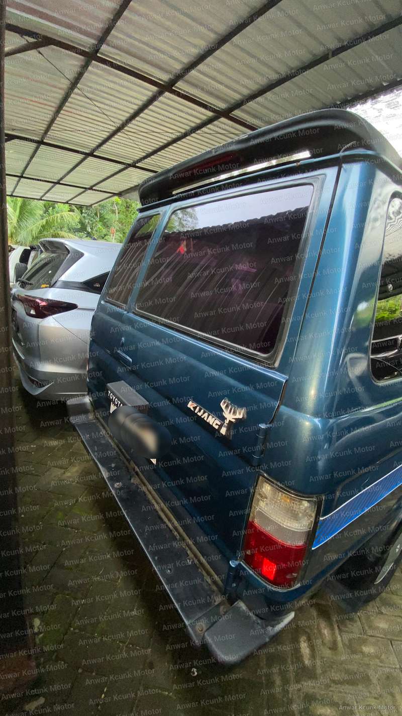 Toyota Grand Extra - 4