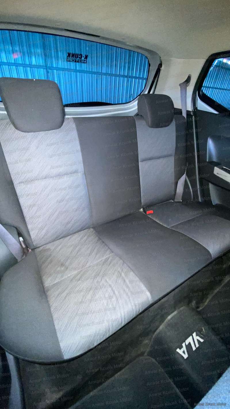 Daihatsu Ayla X - 3