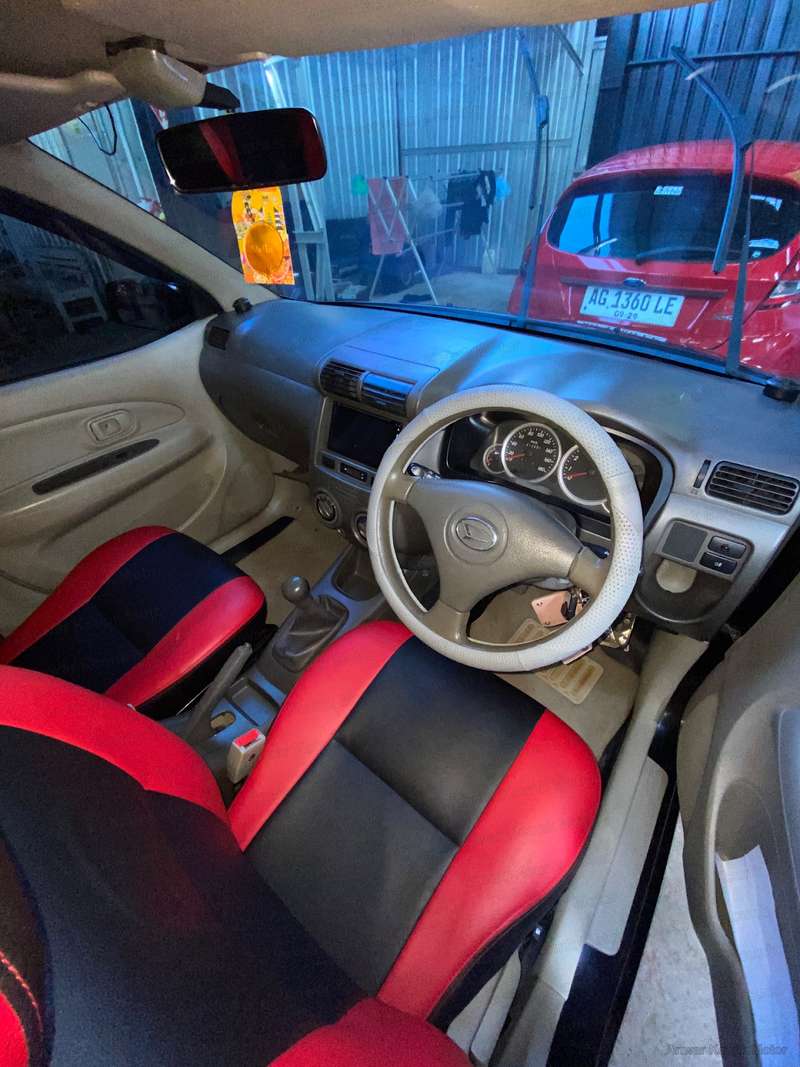 Daihatsu Xenia - 2