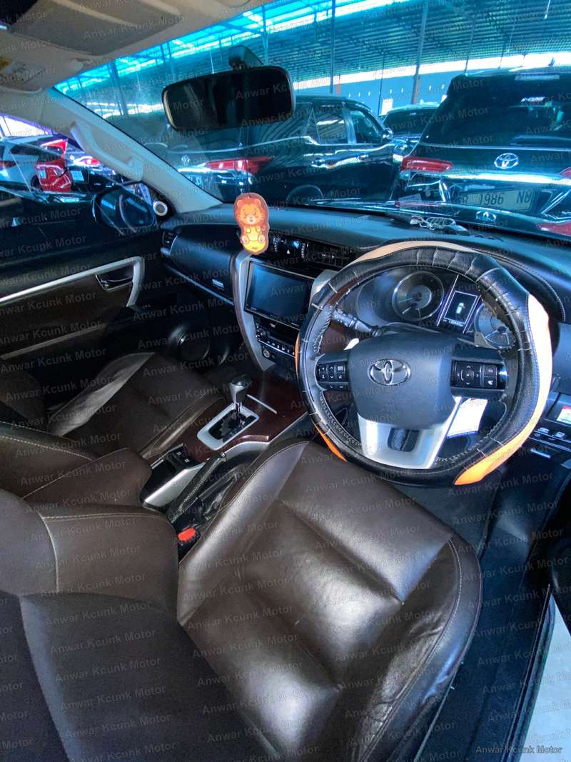 Toyota Fortuner - 2