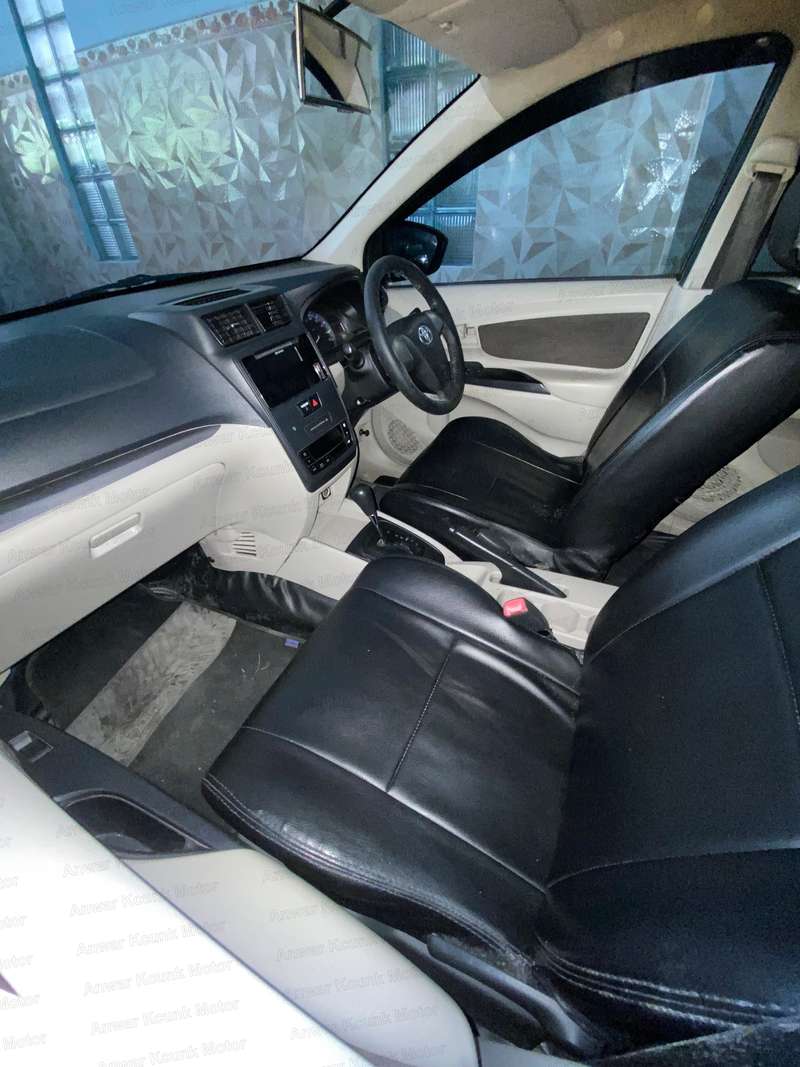 Toyota Avanza - 2