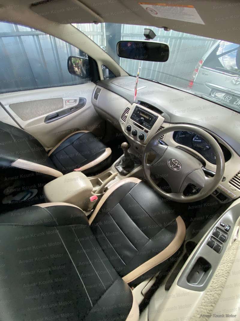 Toyota Kijang Innova 2.0 G - 2