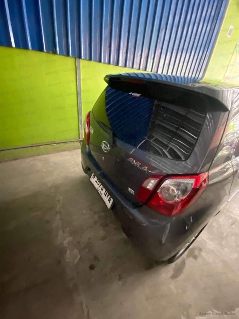 Daihatsu Ayla - 4