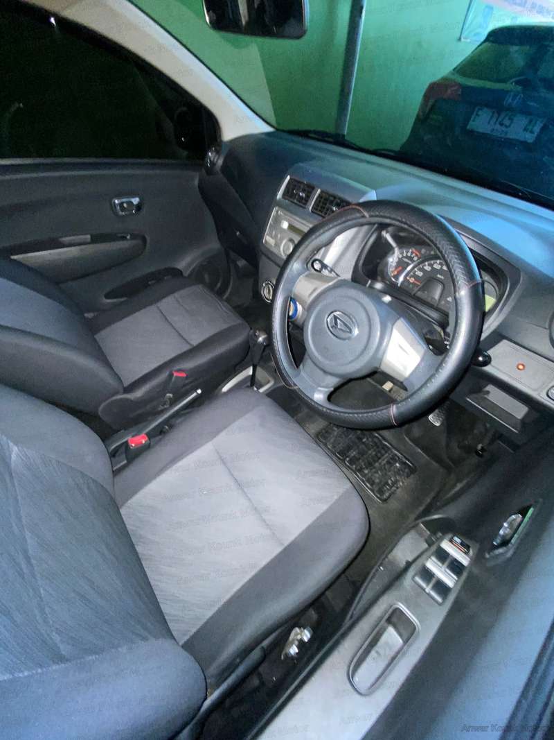 Daihatsu Ayla - 2