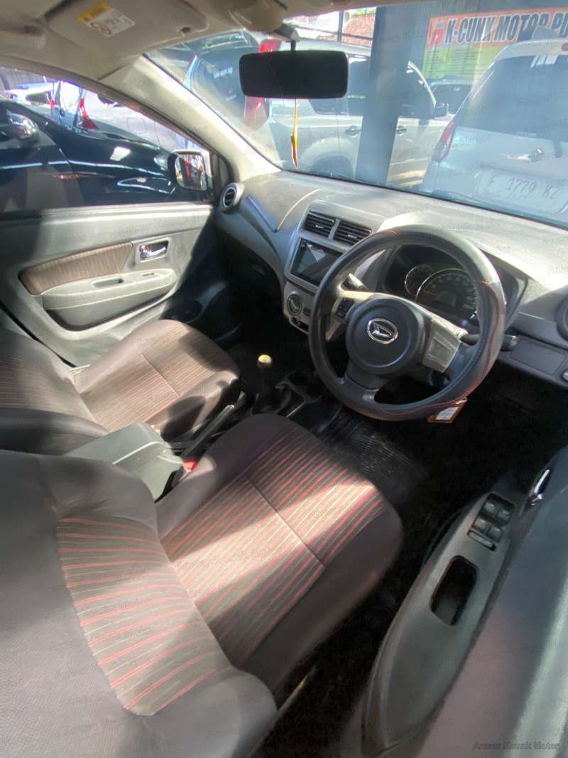 Daihatsu Ayla - 2