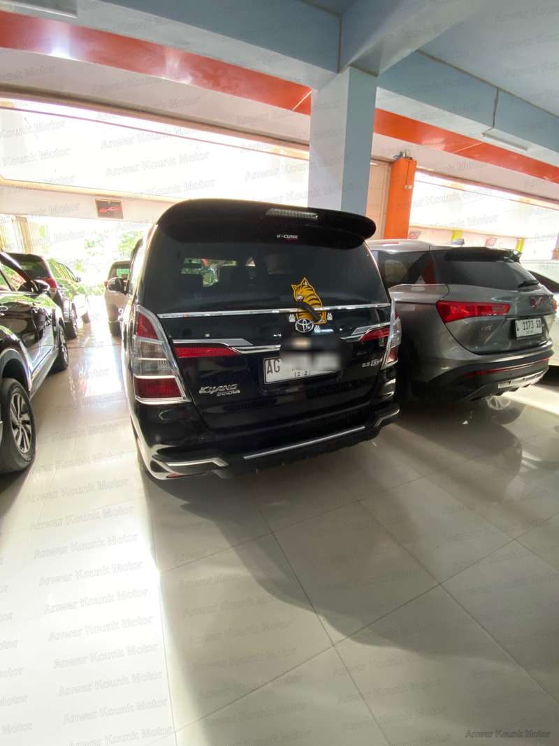 Toyota Kijang Innova G - 4