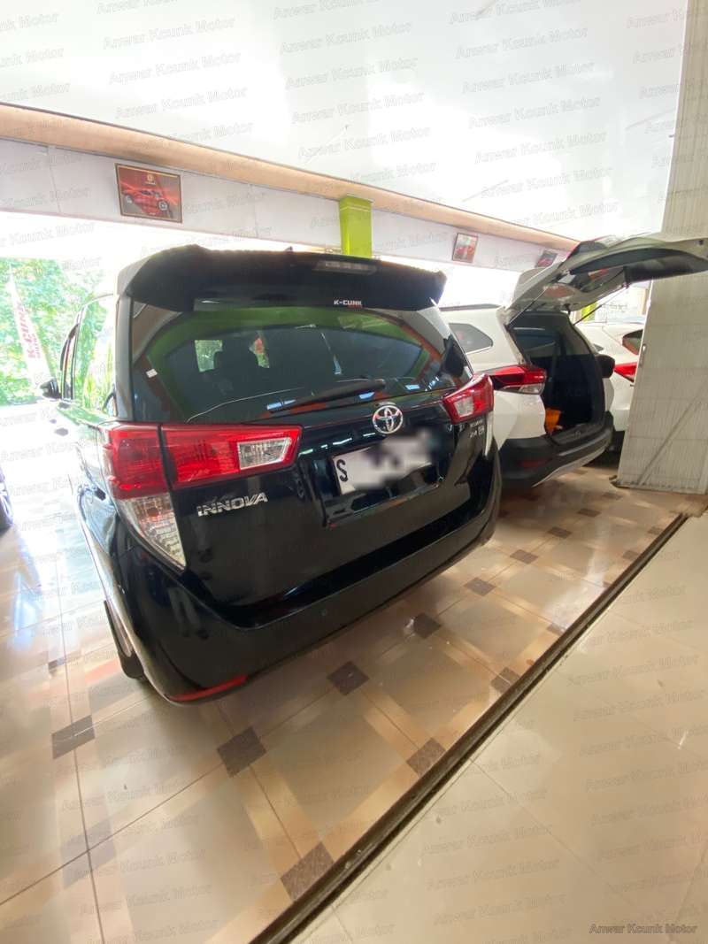 Toyota Innova - 4