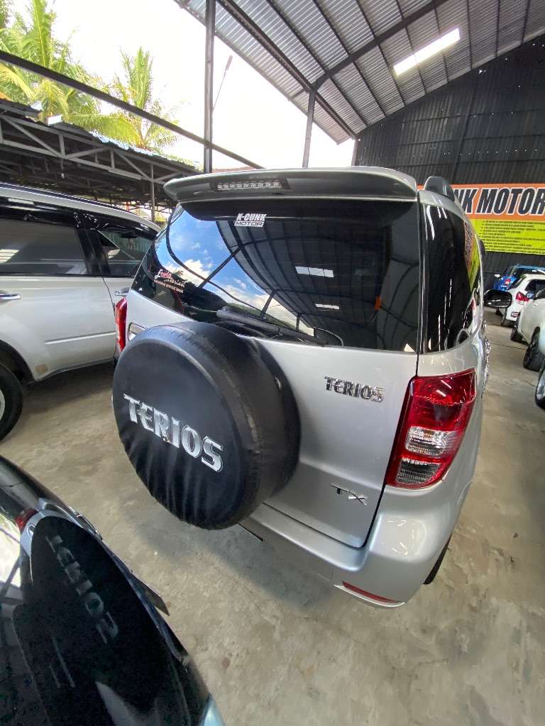 Daihatsu Terios - 4