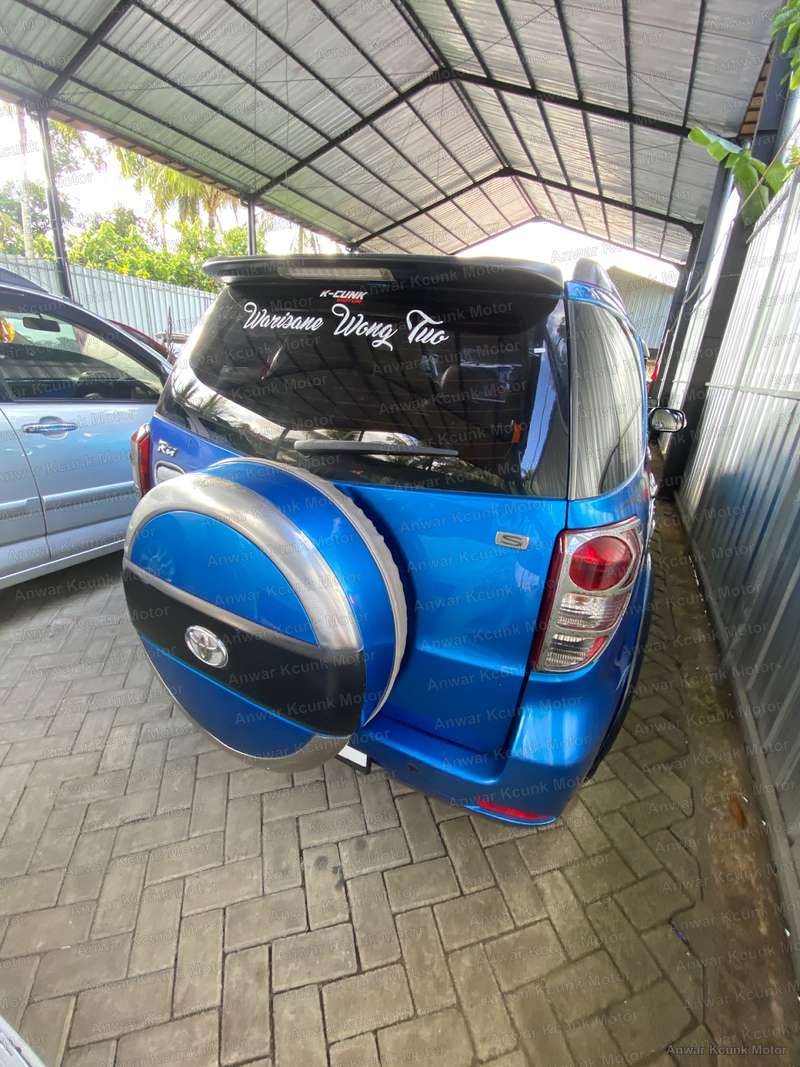 Toyota Rush - 4