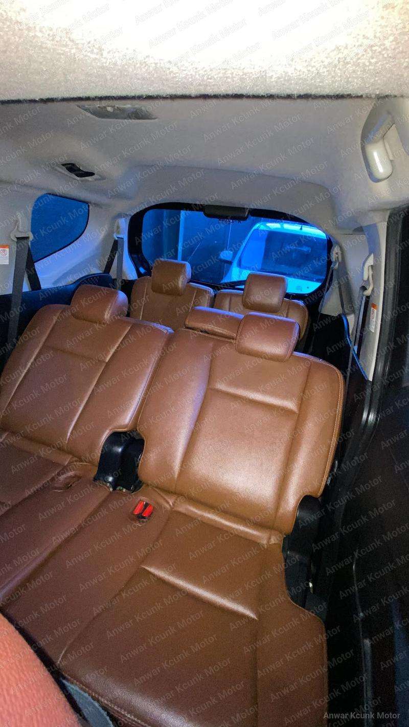 Toyota Sienta G - 3
