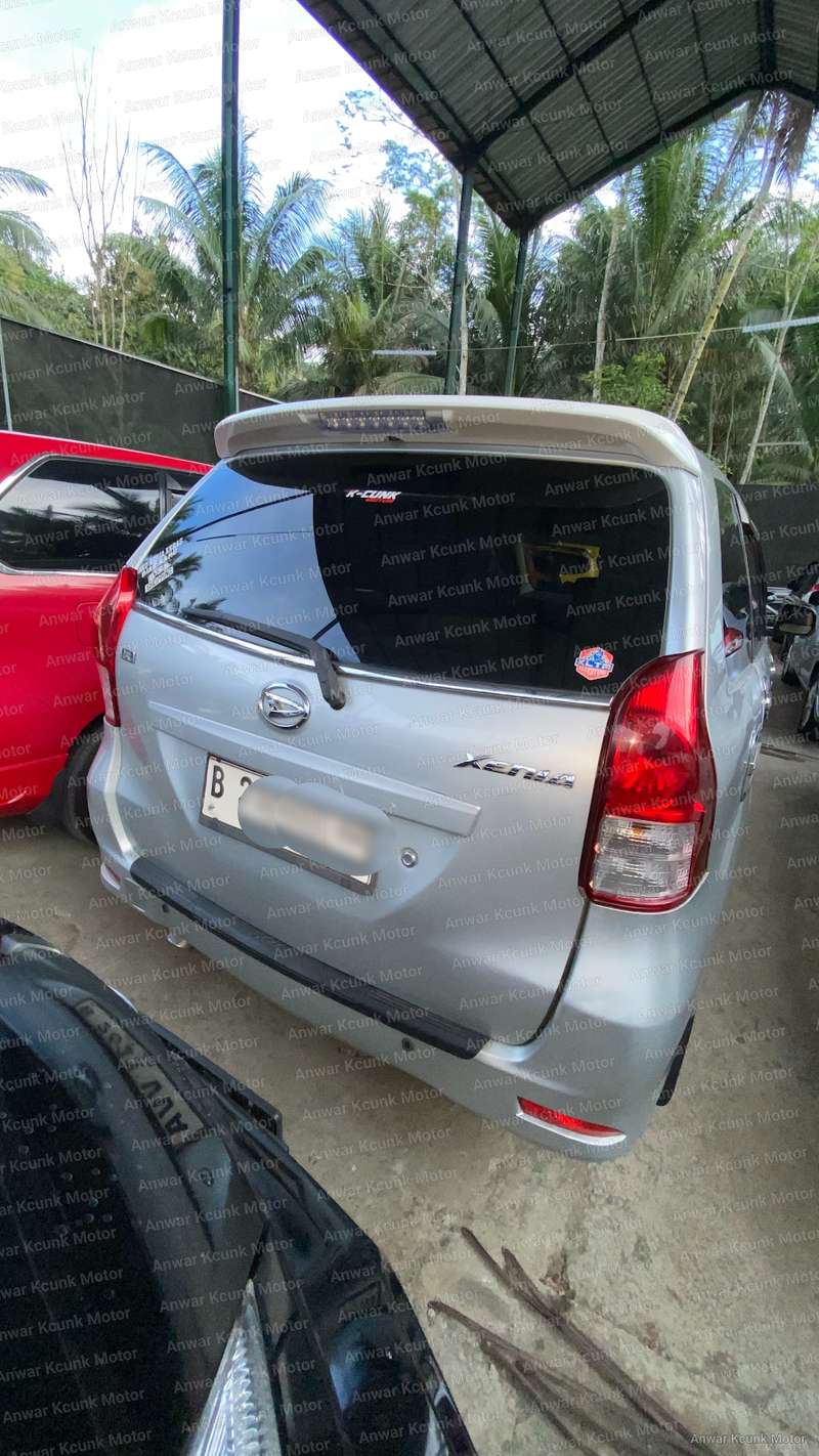 Daihatsu Xenia R - 4