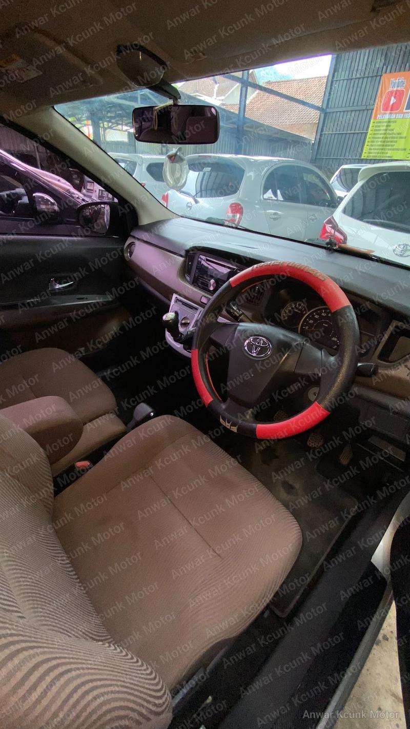 Toyota Calya G - 2