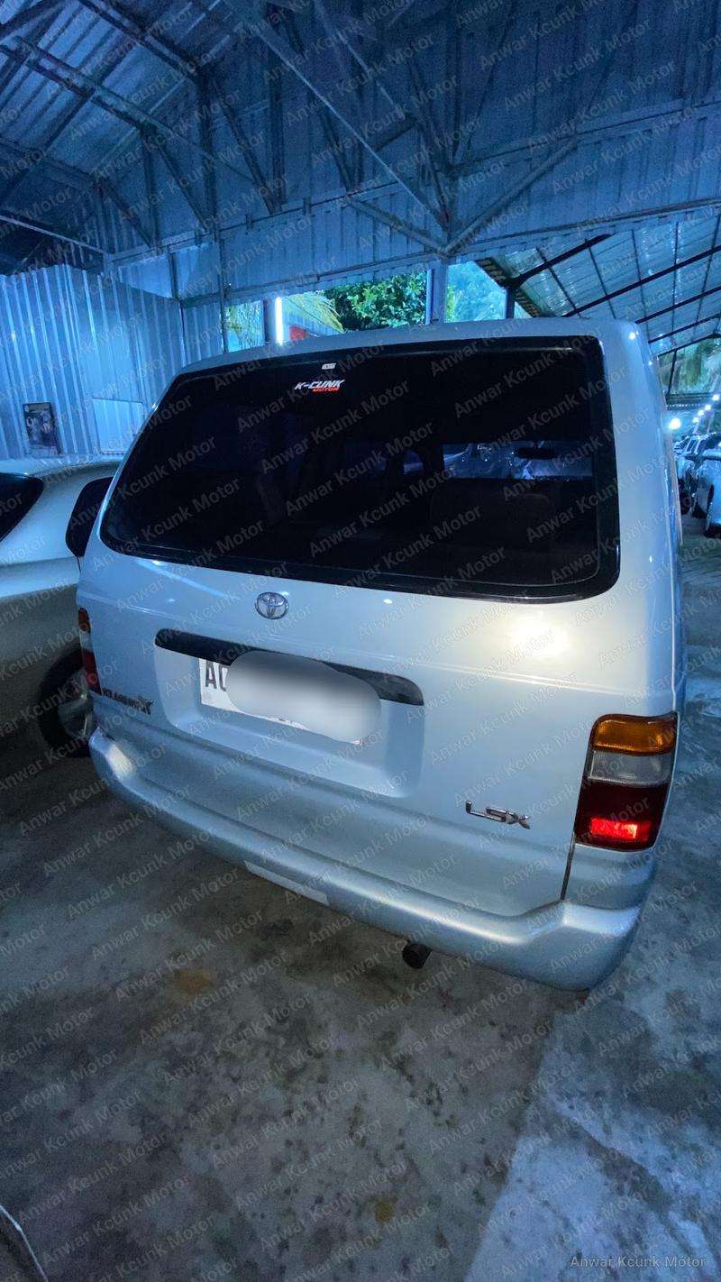 Toyota LSX Diesel - 4