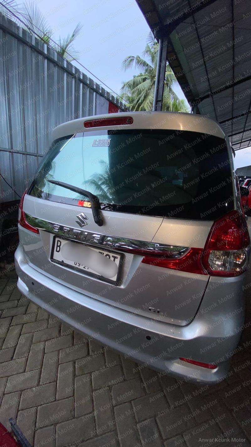 Suzuki Ertiga GL - 4