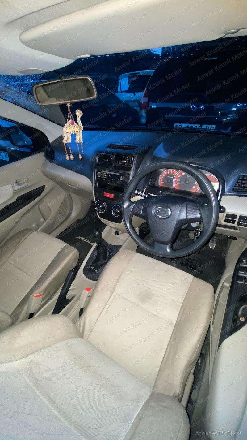 Daihatsu Xenia R - 2