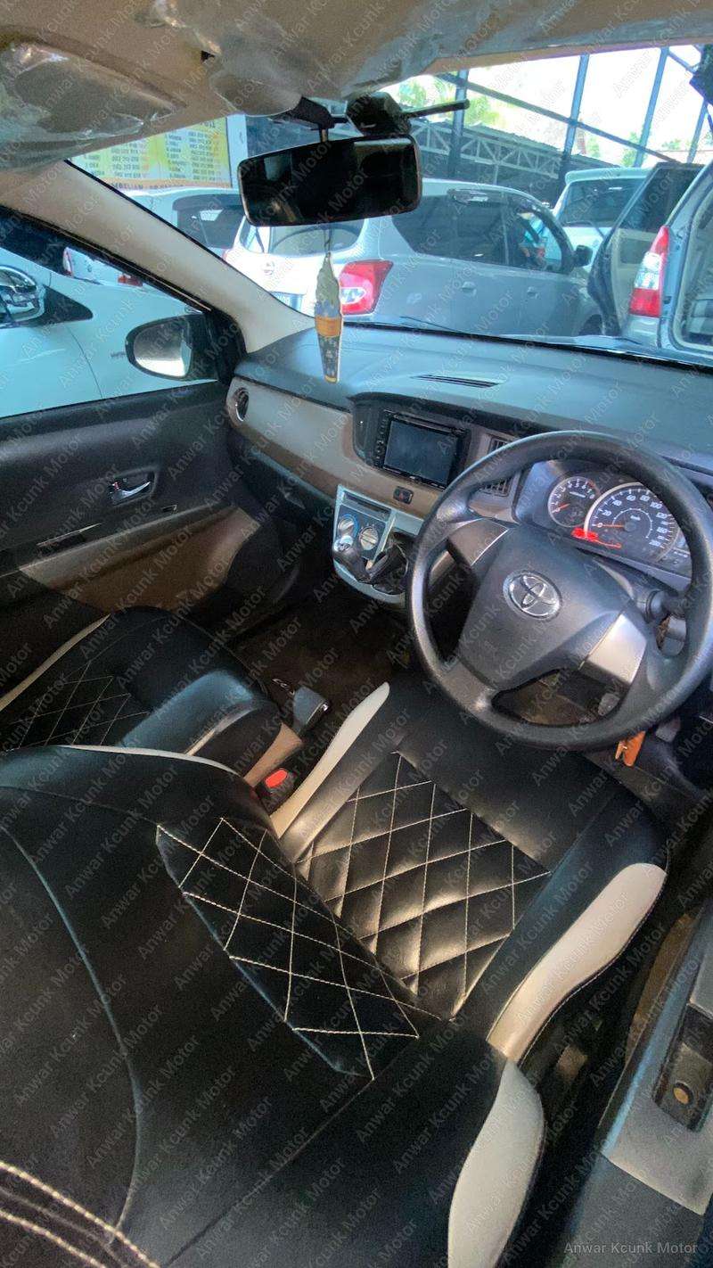 Toyota Calya G - 2