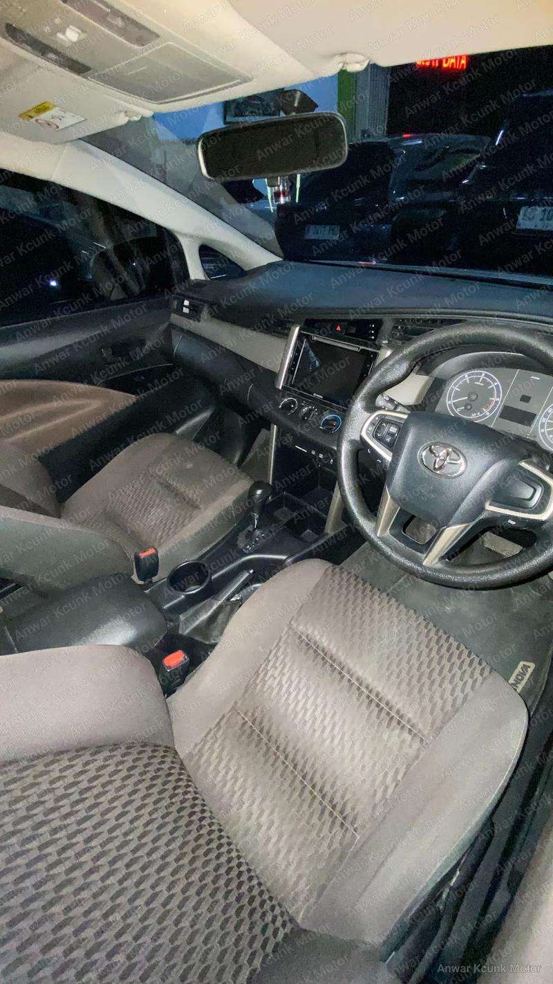 Toyota Reborn G - 2