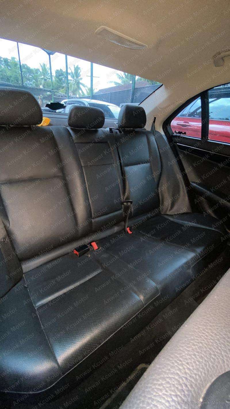 Mercedes C200 - 3