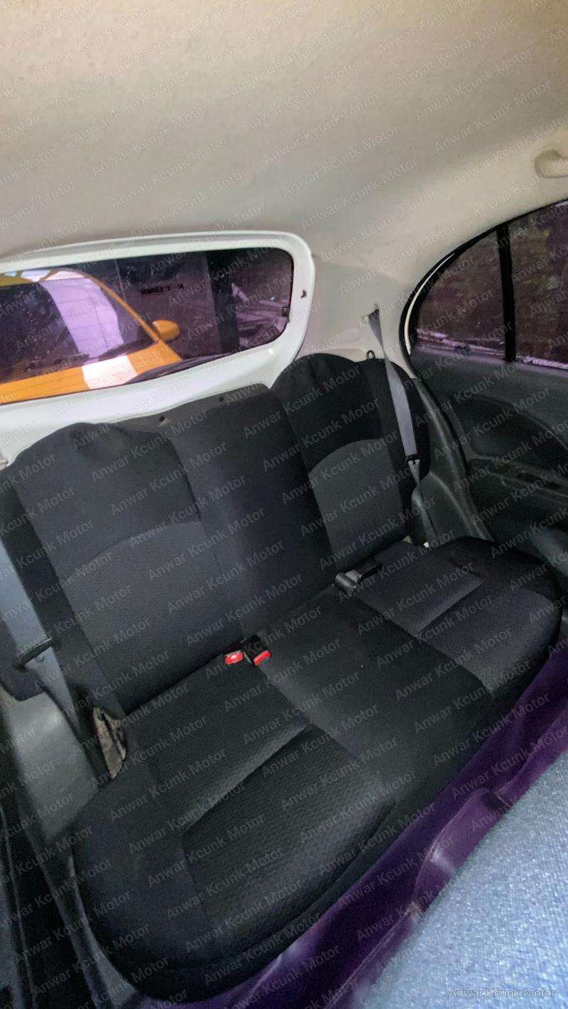 Nissan March - 3