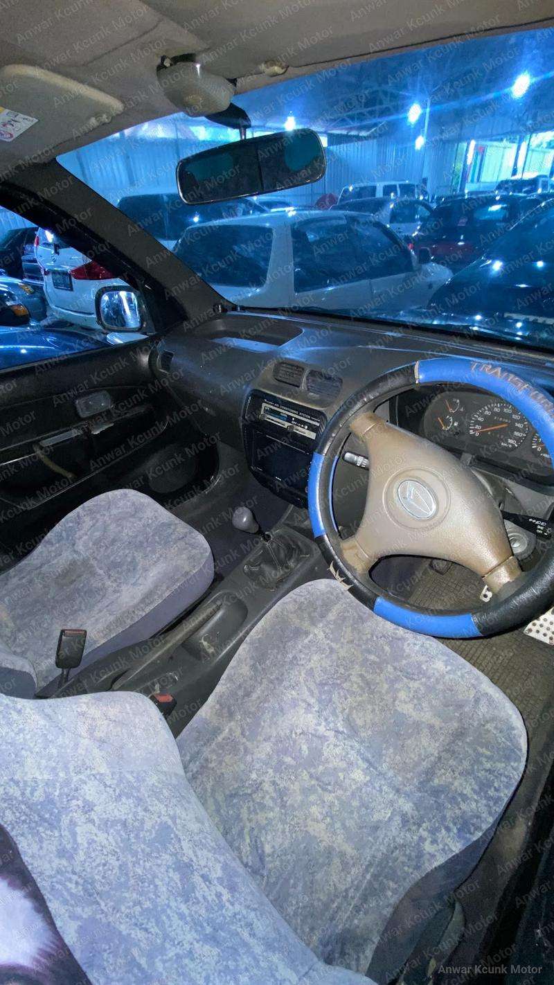 Daihatsu Taruna CSX - 2