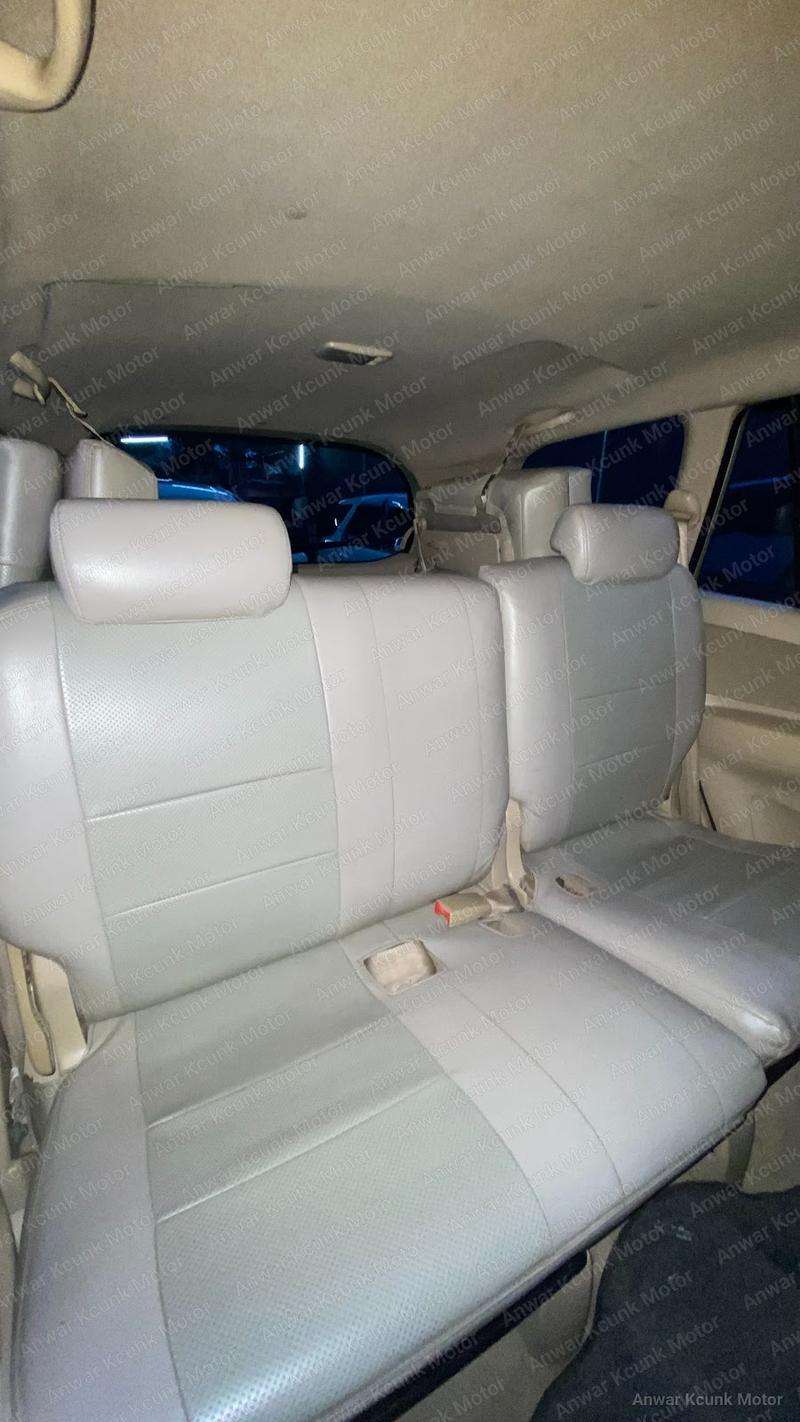 Toyota Innova G - 3