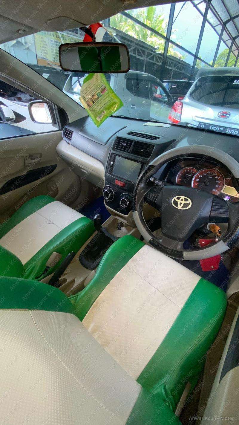 Toyota Avanza G - 2
