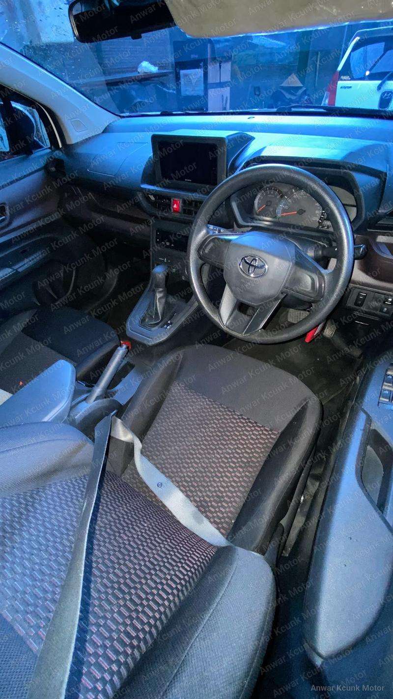 Toyota Avanza New E - 2