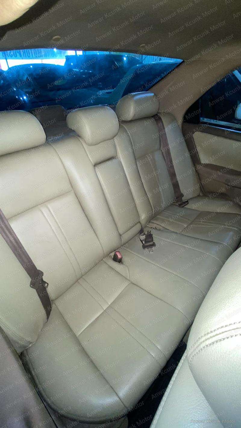 Toyota Camry G - 3